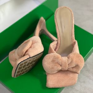 Designer Women Bow Tie Sandals Handduk Mules Stretch Unline Tisters Sexig 6 F￤rg Soft Squared Slipper Heel H￶jd 9 cm Summer Slippers med Box No339