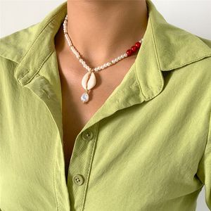 Boho Imitation Pearl Chain Necklace for Women Summer Beach Vintage Sea Shell Conch Pendant Neck Jewelry Accessories New