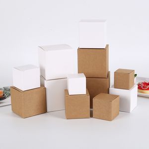 Caixa De Presente Diy Cookie venda por atacado-50 caixa de papel kraft quadrado branco papelão diy caixa de presente caixa de presente para cookies de sabão jóias embalagem de doces bolo de cozimento