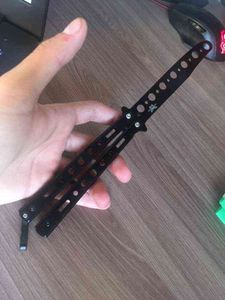 Rostfritt stål övning tråkig blad Flail Combat Fight Fold Mariposa Train Butterfly Balisong Kniv Comb Trainer H110