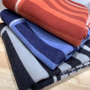 Luxury designer Cashmere wool classic Carriage pattern blanket pillowcase shawl size 170*140cm weight about 1.3kg for Family Friends fashion gifts