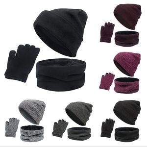 Теплый костюм зимняя шапка шарф сенсорный экран перчатки плюшевые три части