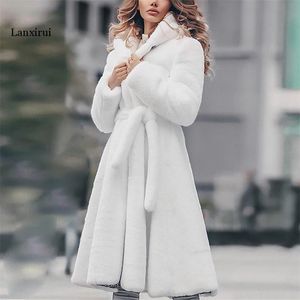 Faux Fur Coat Lång vinter Tjockad Vit Coat Lace-up Solid Färg Slim Lång Plush Fur Hooded Warm Jacket Fashion 211220