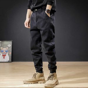 Japansk stil mode män jeans streetwear lös passform Spliced ​​Designer Denim Cargo Pants Black Hip Hop Joggers Wide Ben Byxor