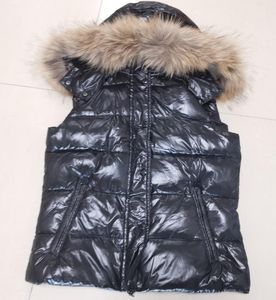 Women Down Nylon Short Vest Wolf Fur Attached Hood Designer Lady Side Pockets Zipper Warm Winter Vests