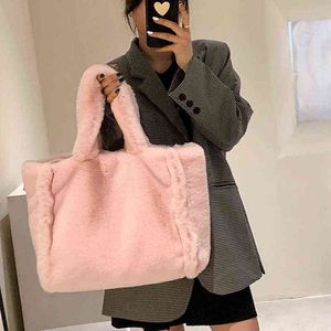 Axelväskor Stor Casual Tote för kvinnor Handväska Lyx Fuskpäls Plysch Designer Lady Fluffy Soft Shopper Sac Femme 220207