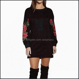 Bayan Hoodies Tişörtü Giyim Giyim Sonbahar Uzun Kollu Çiçek Nakış Kadın Kılıflar Siyah ve Beyaz Artı Boyutu S-5XL Yüksek Qualit