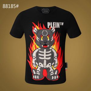 Plein Bear TシャツメンズデザイナーTシャツブランド服ラインストーンスカルメンTシャツクラシック高品質ヒップホップストリートウェアTシャツカジュアルトップティーPB 11369