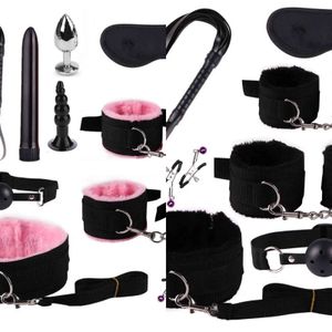 Bondage Exotiska Sexprodukter för Vuxna Spel Läder BDSM Kits Handbojor Leksaker Pisk Gag Tail Plug Kvinnor Tillbehör 1123