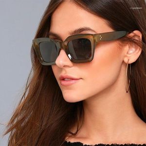 Óculos de sol de luxo vintage feminino quadrado clássico s130 de sol gradiente retrô lentes de sol mujer