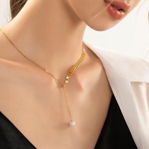 Hängsmycke Halsband 2021 Klassisk Fake Pearl Titanium Steel Gold Short Halsband För Kvinna Mode Koreansk Sexig Tjejs Clavicle Chain