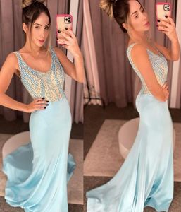 ASO EBI 2021 Arabski Plus Size Mermaid Zroszony Kryształy Prom Dresses Deep V-Neck Satin Evening Formal Party Druga Recepcja Druhna Suknia Suknia ZJ205