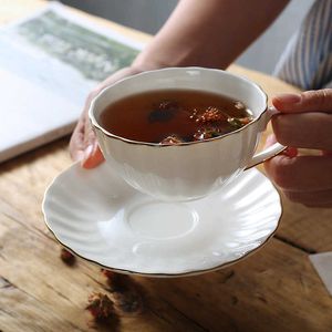 British Afternoon Tea Coffee Housewarming Wedding Manual Målning Golden Western Restaurant Bone-China Cup Set Present