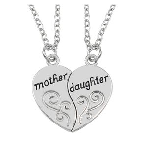 Collana di design Gioielli di lusso Popolare Madre e figlia Love Heart Letters Ciondolo con cuciture creative per i regali della festa della mamma