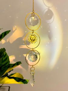 Breloki Celestial Moon Catcher Crystal Rainbow Maker Okno DIY Home Boho Room Wall Car Decor Chandelier Prisms Witchy Catchers