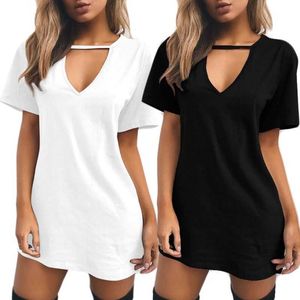 Frauen Kurzarm Sexy Dreieck Hohl Neckholder T-Shirt Kleid Einfarbig Tiefem V-ausschnitt Mini Lange Tunika Tops Lose Pullover blus Y0629