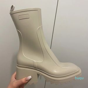 Tasarımcı-Bayan Yarım Çizmeler Ayakkabı Kış Tıknaz Med Topuklu Düz Kare Toes Ayakkabı Rainboots Zip Kadınlar Orta Buzağı Booty Aşınmaya Dayanıklı Boot
