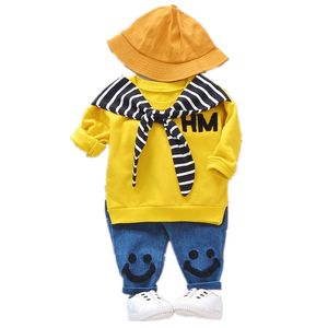 İlkbahar Sonbahar Bebek Pamuk Giyim Setleri Moda Çocuk Kız Erkek Sahte Eşarp T-shirt Kot 2 Adet / takım Kid Casual Eşofmanlar 210309