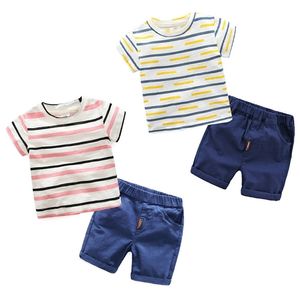 Yaz 2 3 4 6 8 10 12 Yıl Çocuk Giyim Kısa Kollu Genç Çizgili Bebek Çocuk Yakışıklı Big Boy T-shirt Şort Set 210701