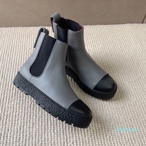 Siyah tıknaz platform çizmeler inek derisi kol ayakkabı düz topuk martin patik ayak bileği lüks tasarımcılar markalar ayakkabı