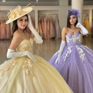 Dramatyczny szampan 2022 Quinceanera Prom Dresses Sweetheart Tulle Lace Aplikacja Pleat Ball Suknia Długa Formalna Party Sweet 16 Dress