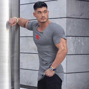 MuscleGuys Brand Extend Long T Shirt Men Fashion Vintage Hole Fitness Tshirt Sommar Kortärmad Gym Slim Fit T-shirt Hip Hop 210629