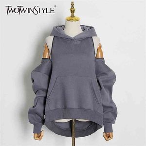 Twotwinstyle casual solid sweatshirt för kvinnor hooded krage långärmad ihålig ut minimalistisk sweatshirts kvinnlig mode fall 210803