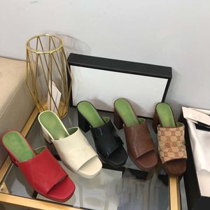 Designer woman slipper summer fashion Beach Thick bottom slippers Open toed luxury platform lady Sandals Leather sHigh-quality For High