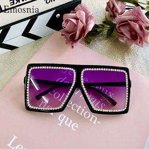 Solglasögon 2021 Oversized Diamond Square Women Big Frame Luxury Crystal Sun Glasses Kvinna Rhinestone Eyewear UV400 Hög kvalitet