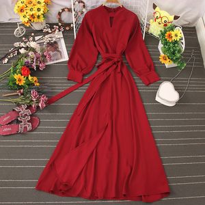 2022 Ny Autumn Winter Vintage Solid Full Dress A Line O Neck With Belt High midje Slim Mid-Calf Women Dress