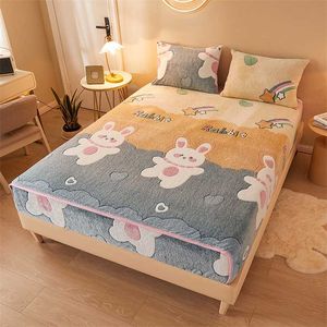 Cartoon Print Flannel Fitted Bed Sheet Soft Cozy Embossed Mattress Protector Cover Winter Warm Stretch Short Plush 211106