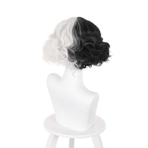 Cruella de Vil Cosplay Wig Short Curly Black White Ms. Spot Hair Deville Dalmations Värmebeständig S + Cap Y0913