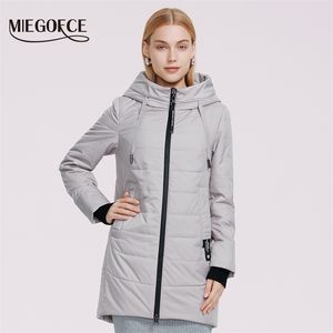 Miegofce Spring女性のジャケット防水温かいキルティング女性のコート防風フード付きリバーシブルニットカフス女性のパーカー210819
