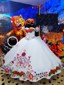 Pretty White Colorful Flower Embroidery Mexican Quinceanera Prom Dresses Charro Off Shoulder Ball Gown Sweet 16 Dress Vestidos 15 Anos