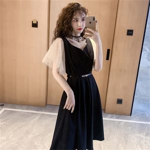 黒いドレスのための黒いドレスのための黒い韓国のショートフリルスリーブクルーネックレースサンドレスレディースオフィスパーティードレス210602