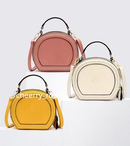 luxury handbags Fashion Kids Girls Letter Metal Chain Mini Purse Girl rivet Princess One Shoulder Bag Woman PU Casual Messenger Bags F072