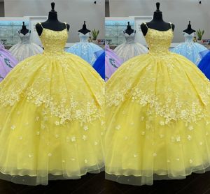 魅力的な黄色いQuinceaneraのドレス花2021フローラルレーススパゲッティアップリケストラップ高校の甘い15のための卒業のドレスを開く15
