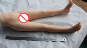 Pieds Sexe Silicone achat en gros de Jambes sexuelles réelles véritables pieds de silicone cm squelette squelette jouets chatte en métal avec vagin sexe poupée jouet pour hommes produits FQQQLL