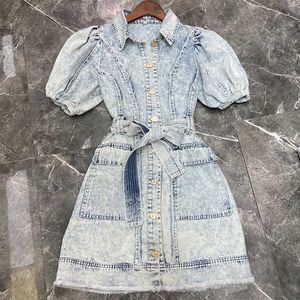 FABPOP Short Puff Sleeve Turn Down Collar Single Breasted Buttons Light Blue High Waist Slim Bodycon Denim Dress GB521 210709