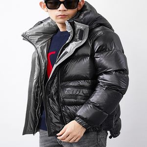 Cappotto di design di alta qualità con cappuccio in pelle invernale trench piumino pesante moda uomo