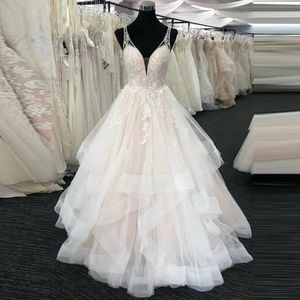 Neuer Stil, ärmellos, A-Linie, Brautkleid, V-Ausschnitt, sexy, rückenfrei, Brautkleid, Vestido De Novia, Rüschenrock, Brautkleider