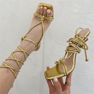 Sandały 2021 Lato Kobiety 11 CM Wysokie Obcasy Lady Fetysz Platforma Złota Sandles Stiletto Gladiator Prom Cross Pasek Krawat Buty