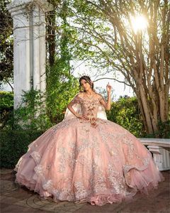 Розовое мексиканское мексиканское платье мяч платье куслы Quinceanera платья с плеча раздутый поездов сладкое 16 платье Vestido 15 Anos 2022 Vestidos de Quinceañera