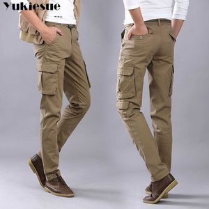 Wysokiej jakości męskie spodnie Cargo Casual Loose Multi Kieszonkowe Wojskowe Długie Spodnie dla Mężczyzn Joggers Plus Size 28-38 210608