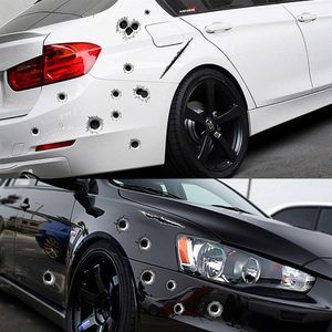 Bil styling 3d decals emblem symbol kreativa personliga klistermärken fake bullet hole gun shots roliga bil hjälm klistermärken