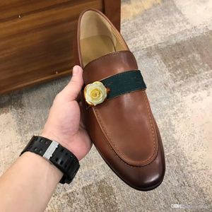 A1 KLEIDSCHUHE HERREN Elegante SCHUHE FÜR MÄNNER OXFORD HochzeitsSCHUHE HERRENMODE Klassisch FORMALE HERRENSCHUHE 21SS Mokassin Homme 33