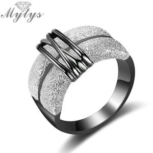 Cluster Rings Mytys Black and Silver Mix Color Two Tone Gold For Women Fashion Design Modern Jewelry Lady Accessory Ring Gift R1999