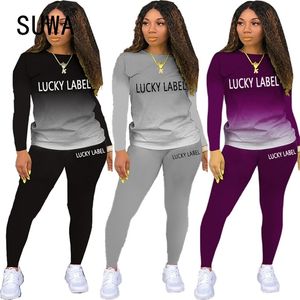 List Print Casual Home Nosić 2 szt. Dopasowywane zestawy Damskie stroje z długim rękawem T-shirt Top Jogger Legginsy Hurtownie Trening 210525