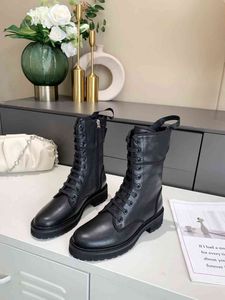 Luxuriöse Marke FD Womens Hälfte Stiefel Herbst Runde Zehen Knöchelschuhe Damen Ritter Kuh Leder Schnürung Martin Winter Größe 35-41