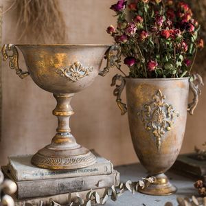 Cálice clássico flor vaso vaso pote retro ferro forjado arranjo de flor ouro candlestick vaso decoração home 210310